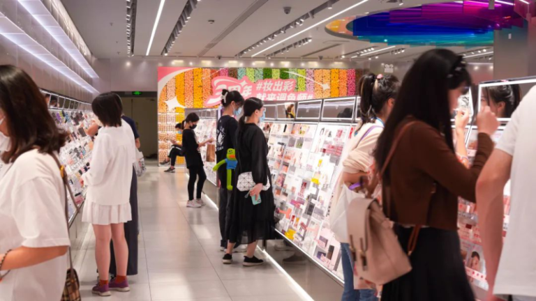 KK集团调色师发起“色彩联盟” 与品牌共创百变可能