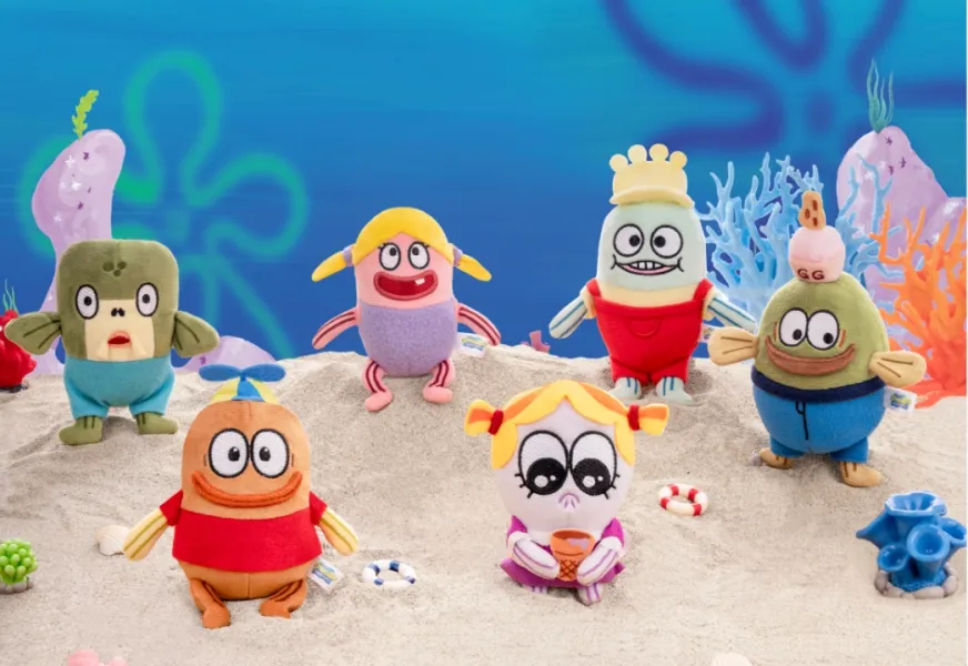 年轻人争抢的“丑东西”，正在重塑IP联名逻辑